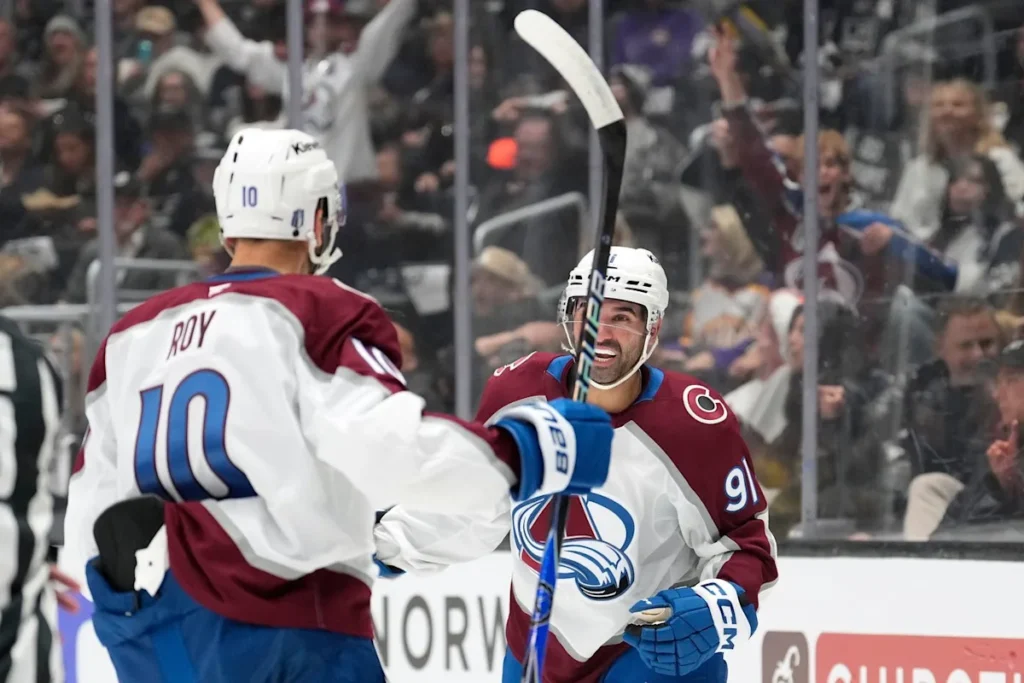 Stanley Cup Playoffs, Avalanche Dominates as Underdogs Shake the Bracket