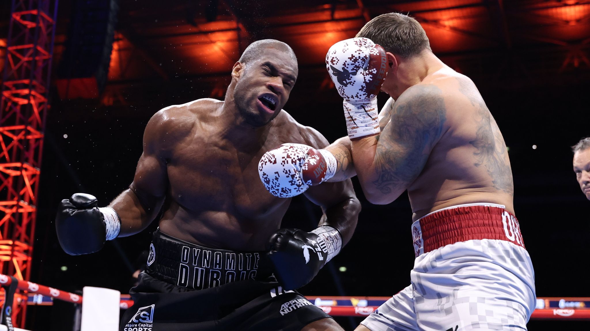 Heavyweight Showdown Looms as Boxing Enters New Era