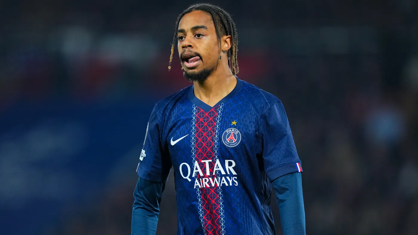 Transfer Round-Up: Arsenal Eye Barcola, Mourinho Targets Fernandez, Rashford Future Uncertain