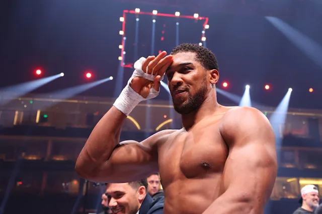 Anthony Joshua Opens Up on Pain of Losing Close Friends Ahead of Ring Return