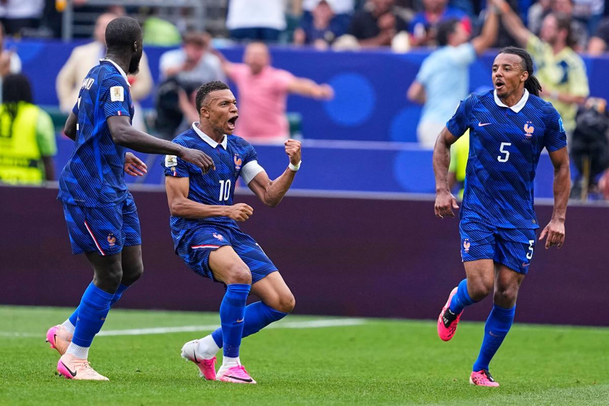 Mbappe Leads Ballon d'Or Race as World Cup Heroics Boost His Chances