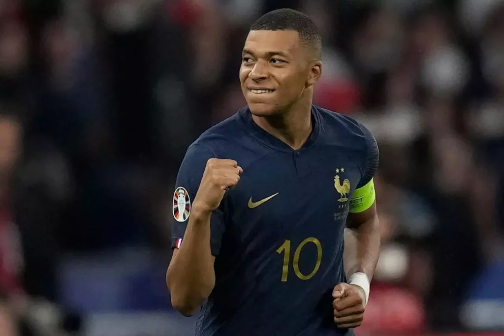 Mbappe Leads Ballon d'Or Race as World Cup Heroics Boost His Chances 1 Mbappe Leads Ballon d'Or Race as World Cup Heroics Boost His Chances