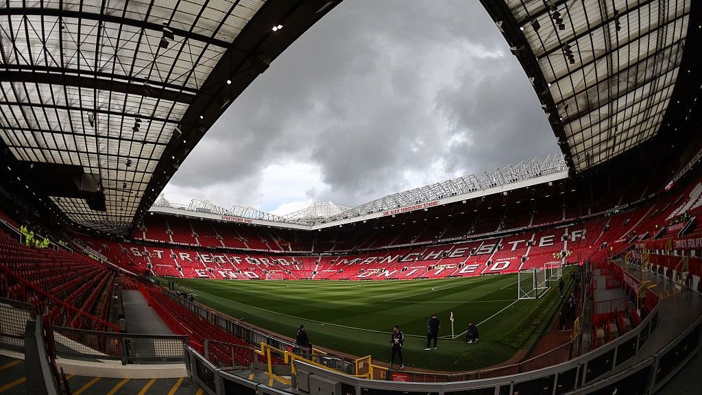Manchester United’s crisis deepens as 10-man City expose familiar problems