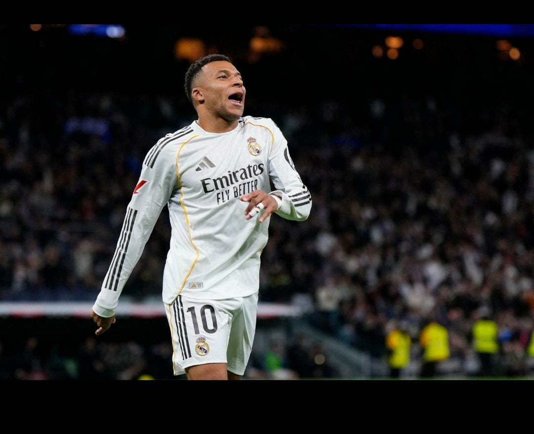 Real Madrid Send Warning To Barcelona As Mbappé Fires Brace in 4–1 Rout