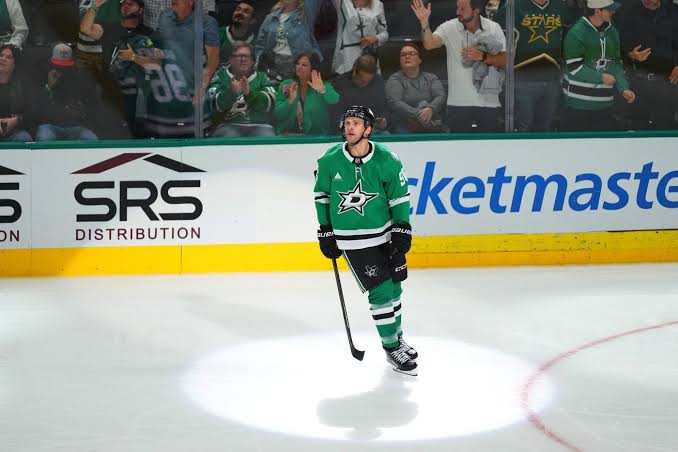 Mikko Rantanen Hat-Trick Lifts Stars To 3–2 Victory